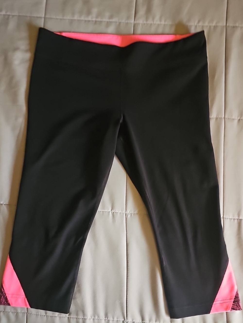 Under Armour Black Capri Leggings with Neon Pink Accents